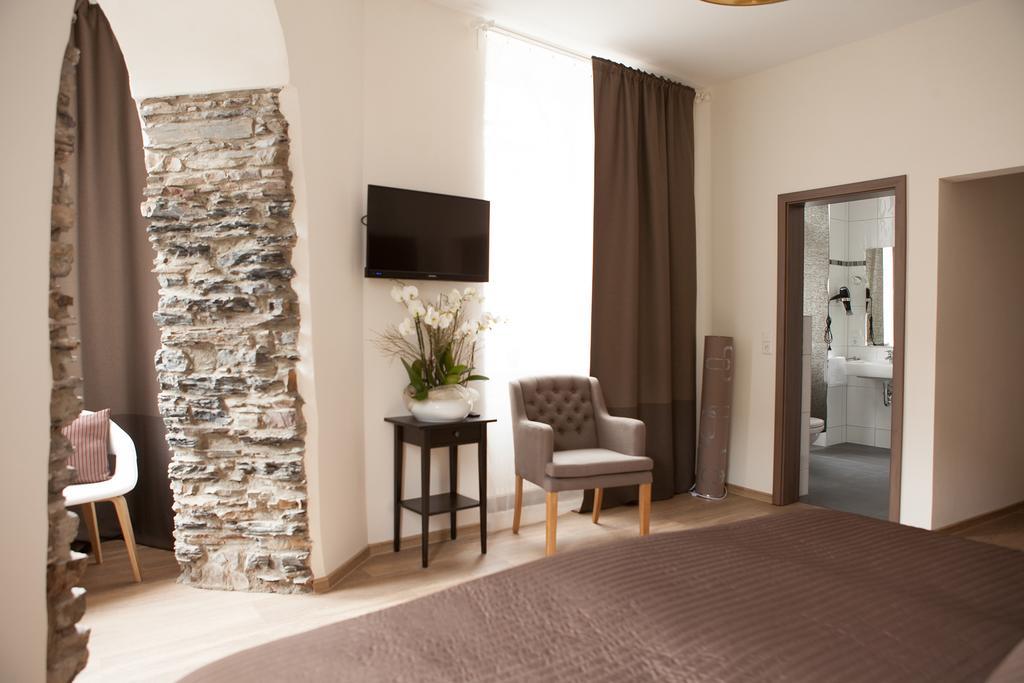 Hotel Ravene Cochem Exterior photo