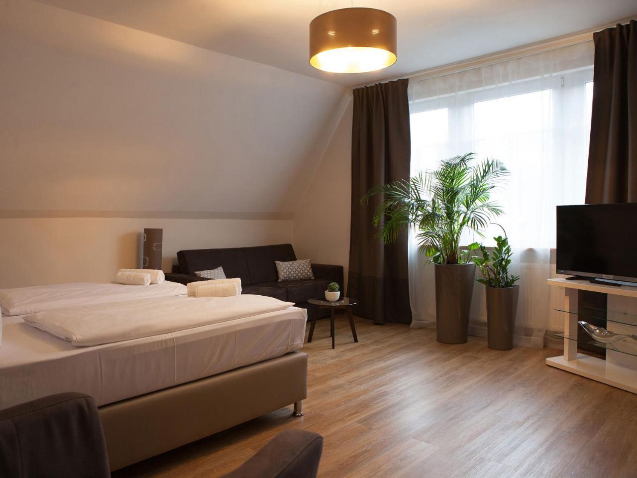 Hotel Ravene Cochem Exterior photo